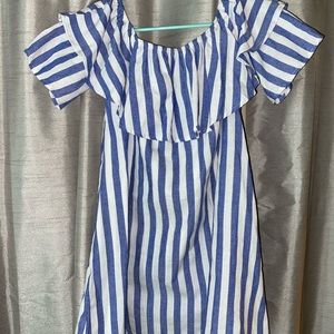 Versatile striped flowy dress!